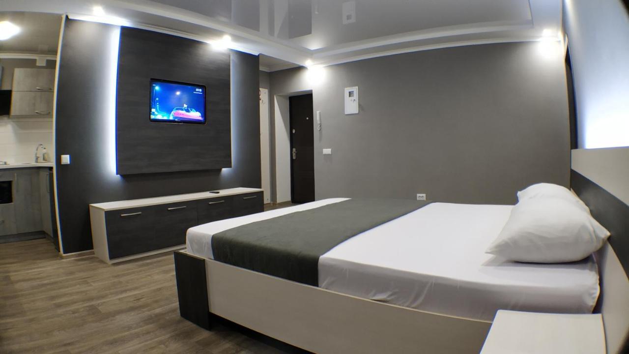 Двухкомнатный Люкс Центр Металлургов 19 Kr Apartments Krivói Rog Exterior foto